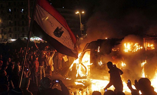Ejército egipcio advierte de un colapso del Estado