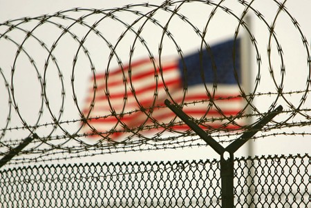 Cuba pide cerrar prisión de Guantánamo, territorio ocupado ilegalmente por EEUU
