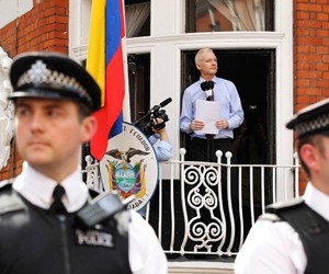Ecuador y Gran Bretaña planean diálogos sobre el futuro del fundador de WikiLeaks