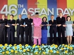Países miembros de ASEAN conmemoran 46 años del bloque regional 