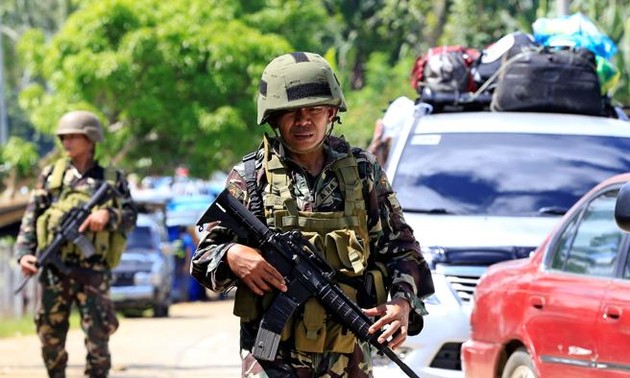 Filipinas declara la ley marcial para combatir a militantes islámicos en Marawi