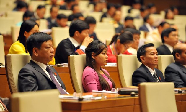 Diputados vietnamitas preparan preguntas para interpelaciones a miembros del gobierno 