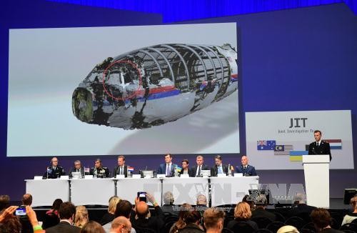 Cinco países prometen financiar medidas legales contra los responsables del accidente aéreo MH17