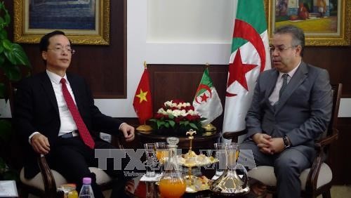 Vietnam y Argelia fortalecen la cooperación bilateral