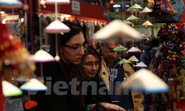 Vietnam participa en Feria de productos artesanales en Italia 