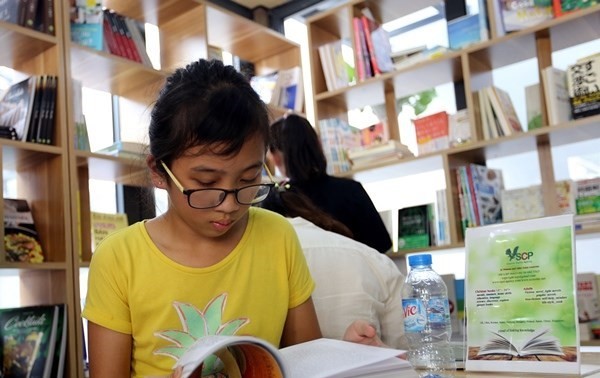 Amplias actividades por el Día Nacional del Libro en Vietnam