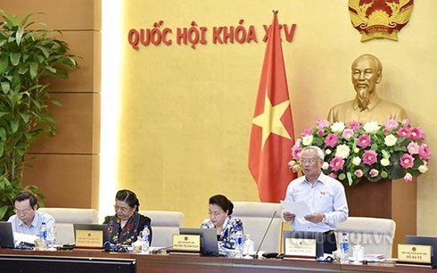 Continúa jornada de trabajo del Comité Permanente del Parlamento de Vietnam