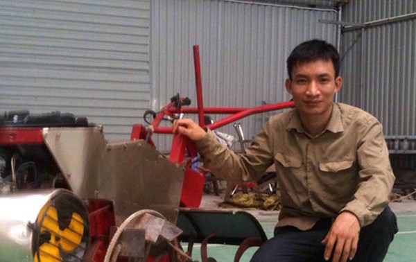 Ta Dinh Huy, inventor de maquinaria agrícola 