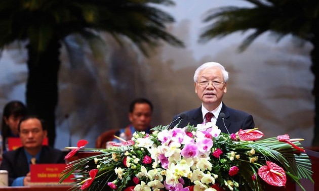 Construir una clase obrera sólida es una tarea importante y urgente, afirma líder partidista de Vietnam