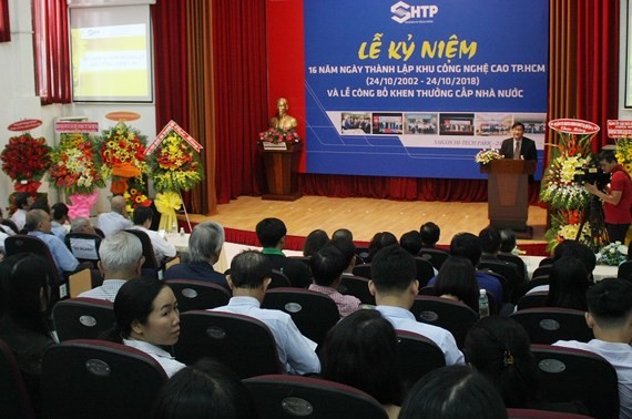 Vietnam acoge la Revolución Industrial 4.0 en base a la plataforma de tecnología digital e inteligente
