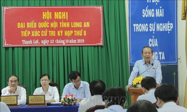 Vicepremier vietnamita se reúne con electorado de Long An