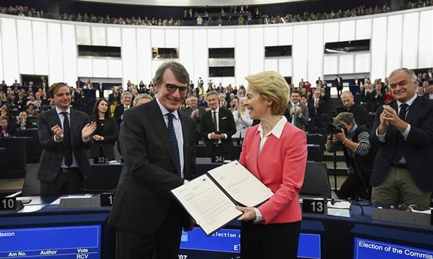 Parlamento Europeo ratifica el nombramiento de la nueva Comisión del bloque 