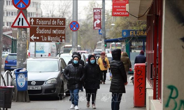 Rumanía envía mascarillas para apoyar a España contra la epidemia 