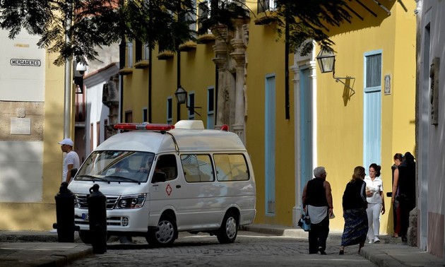 Cuba impone toque de queda en su capital para frenar la propagación del covid-19