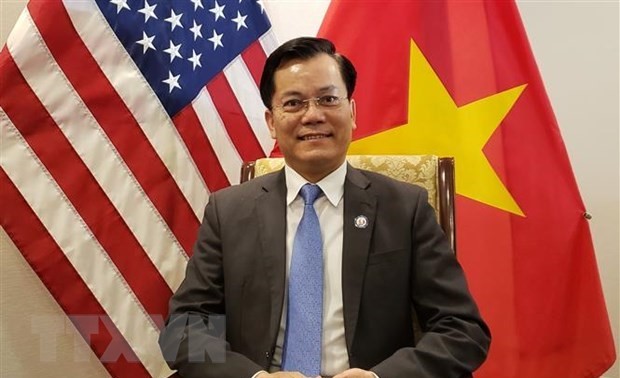 Vietnam y Estados Unidos buscan promover su cooperación en defensa 