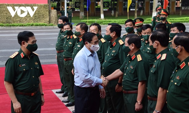 Ejército Popular de Vietnam aporta activamente a los logros comunes del país 