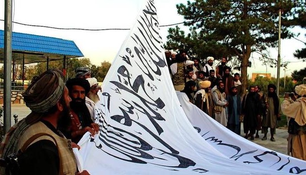 Los talibanes toman el poder en Afganistán 20 años después de su derrocamiento