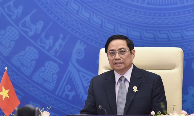 Premier vietnamita asiste al Diálogo Estratégico Nacional con el Foro Económico Mundial 