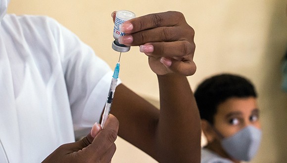 Cuba alcanza el 83% del total de su población con el esquema completo de vacunación