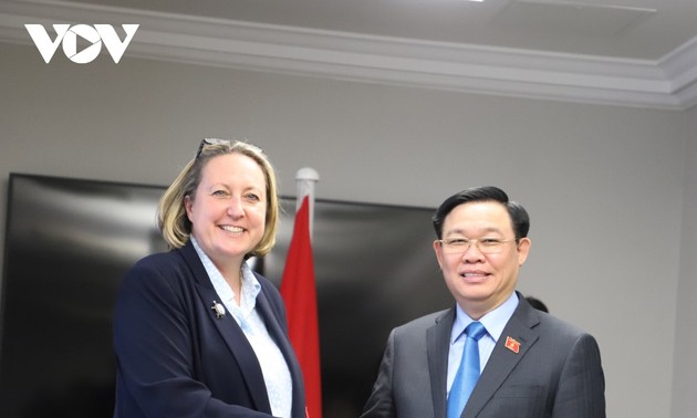 Vietnam y Reino Unido promueven cooperación en comercio