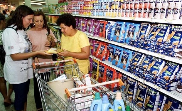 Países latinoamericanos luchan para hacer frente a la “tormenta” de la inflación