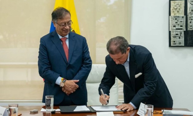 Gobierno de Colombia y Fedegán firman acuerdo para la compra de tierras