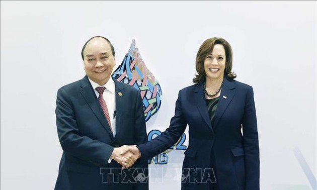 El presidente vietnamita se reúne con la vicepresidenta estadounidense Kamala Harris