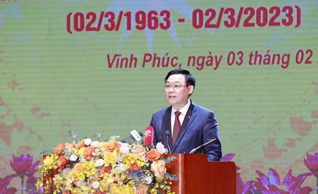 Presidente del Parlamento asiste al acto de conmemoración del aniversario del PCV en Vinh Phuc