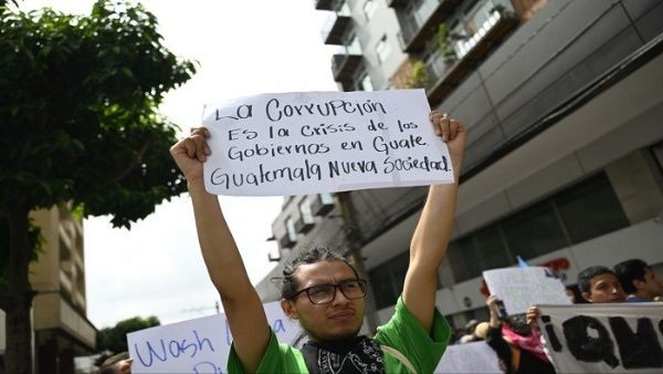 Accionan contra jueza que impide oficializar resultado electoral en Guatemala