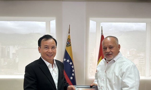 Diplomacia partidista contribuye a profundizar las relaciones tradicionales entre Vietnam y Venezuela