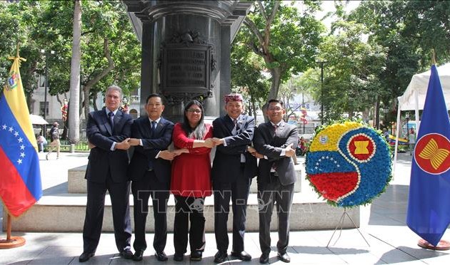 Celebran 56 años de la fundación de ASEAN en Venezuela