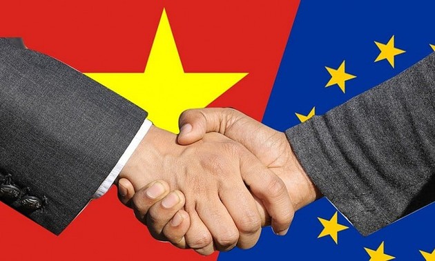 UE y China abogan por una cooperación comercial equilibrada