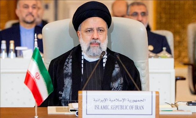 Presidente de Irán visita Arabia Saudita por primera vez después de normalizar relaciones bilaterales