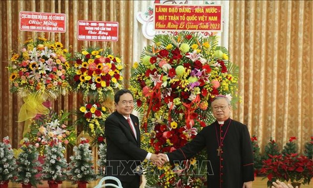 Vietnam siempre respeta y garantiza el derecho del pueblo a la libertad de religión y culto