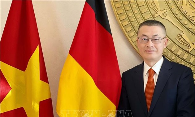 Relaciones entre Vietnam y Alemania se desarrollan de forma más profunda y sustancial