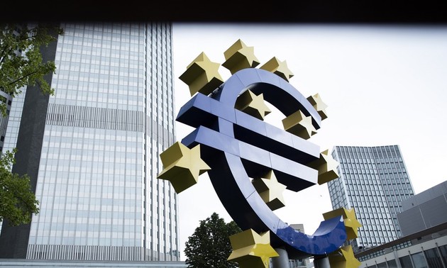 BCE sigue manteniendo elevados tipos de interés