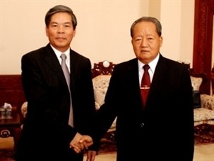 Vietnam, Laos boost environment cooperation