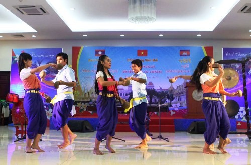 Laotian, Cambodian students enjoy new year festival in Ho Chi Minh city