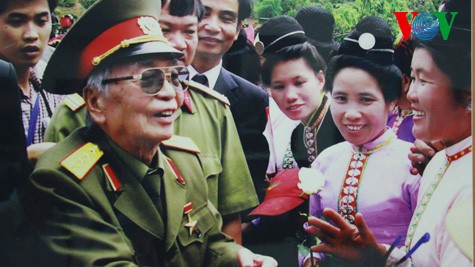 Photo exhibit commemorates General Vo Nguyen Giap