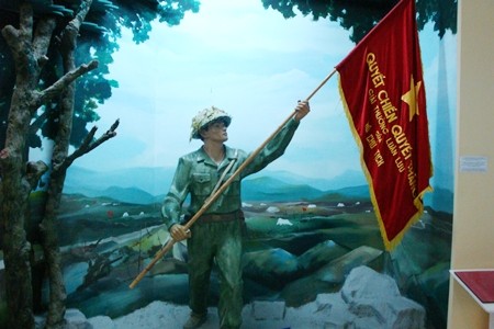 War veterans donate 200 artifacts of Dien Bien Phu Victory 