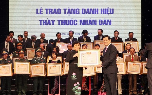 Ceremony honors Vietnam’s physicians