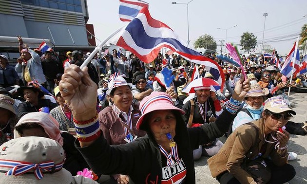 Thai government ready to control demonstrations