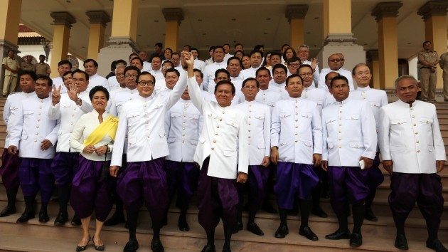 Cambodia’s 55 CNRP lawmakers sworn in