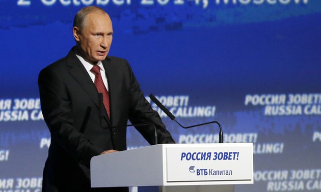 Vladimir Putin: factors keeping Russian economy stable remain strong