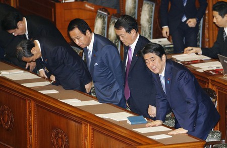 Japanese parliament approves record budget for fiscal year 2015