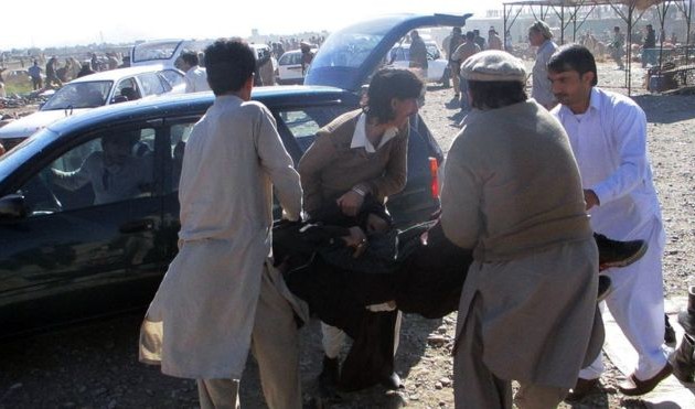Pakistan bombing kills 12, injures 50