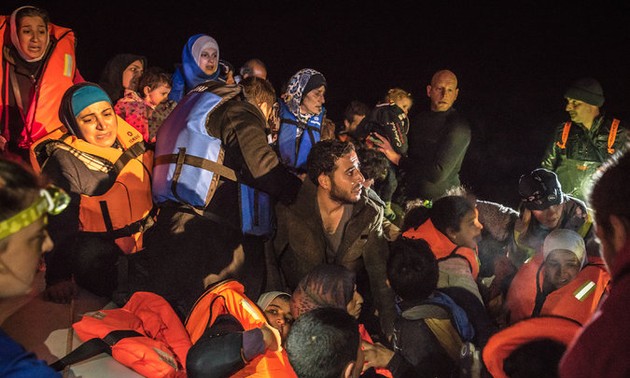 Migrant flow from Turkey to Greece continues