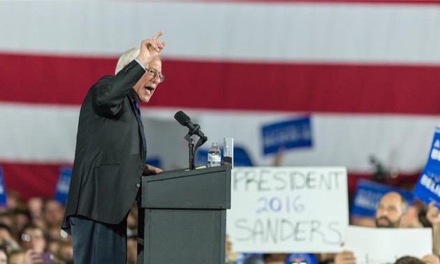 US Presidential Election 2016: Bernie Sander narrows gap with Hillary Clinton