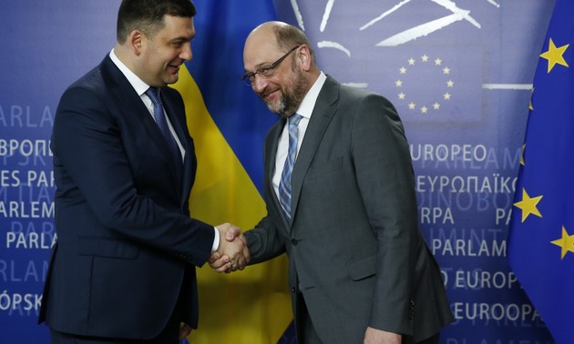 Ukrainian parties prepare new coalition government