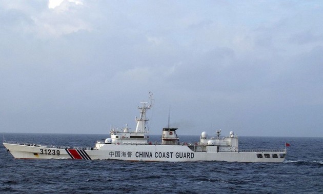 Chinese vessels sail around Senkaku islands for 10th consecutive day
